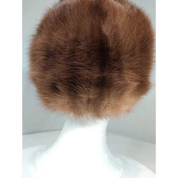 Beautiful Beige/Light Brown Mink Fur Hat from Canada 21.25\